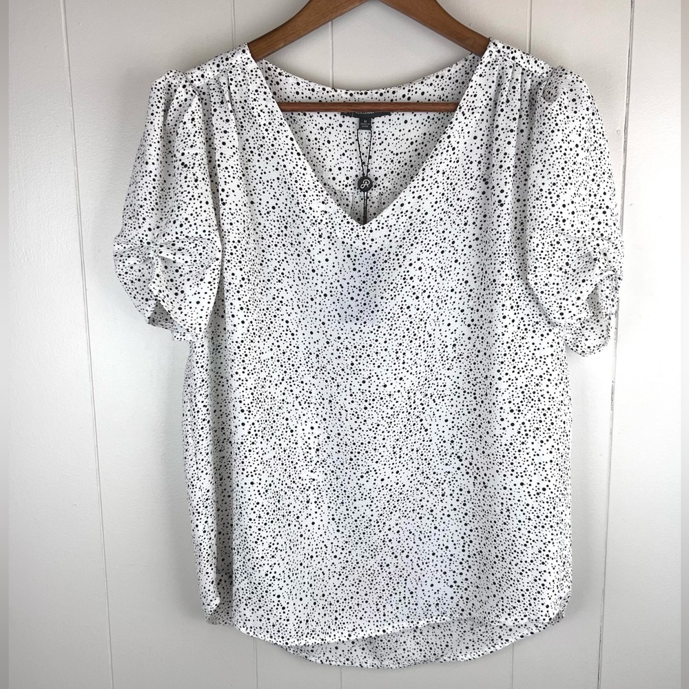 Adrianna Papell White Black Scattered Dot Ruched Sleeve Blouse size M